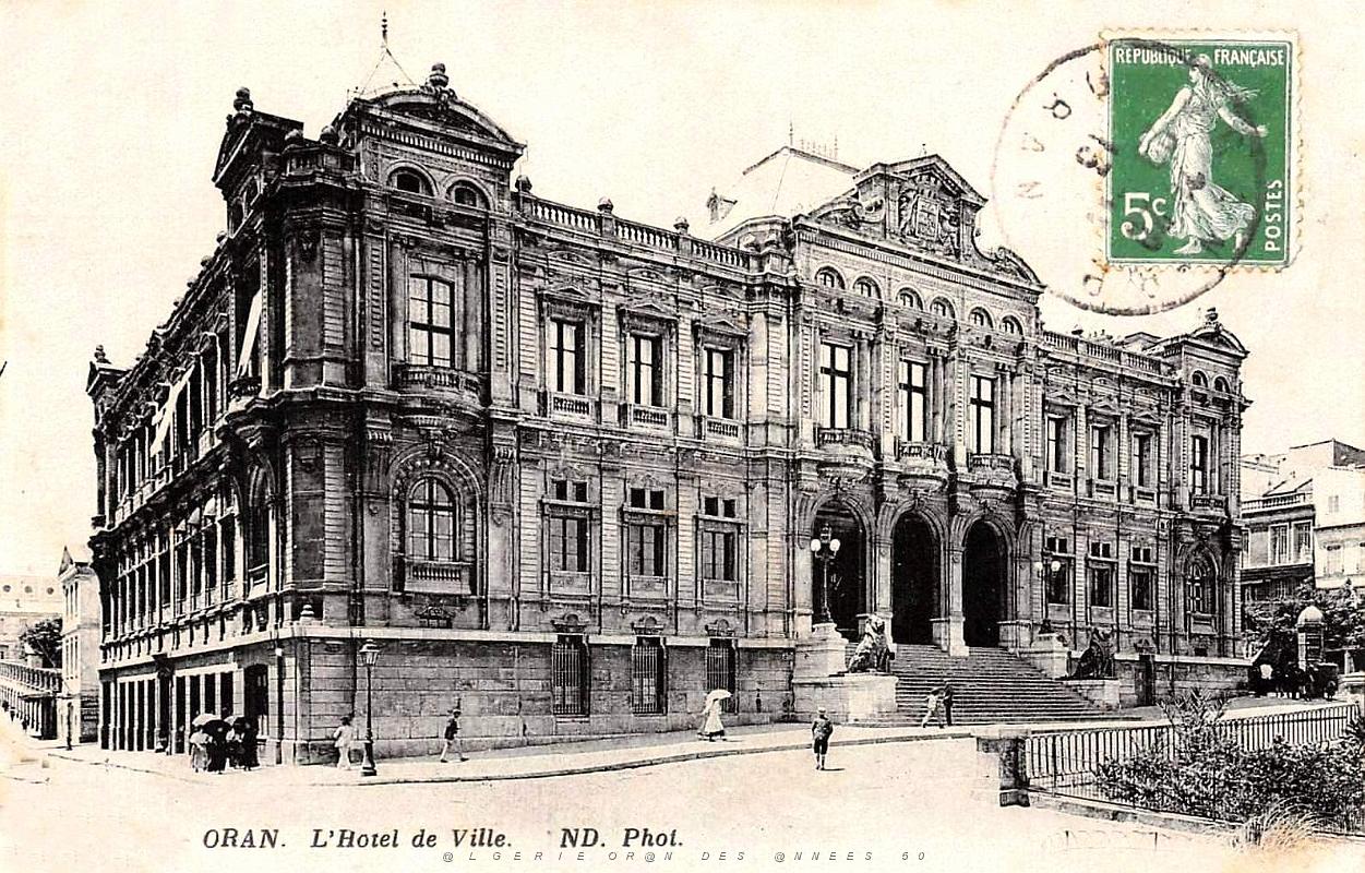 Oran - Hotel de Ville.jpg